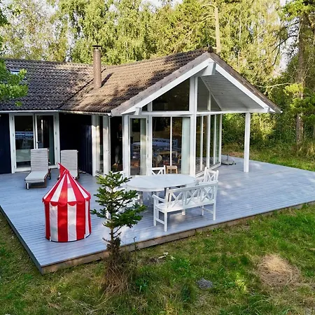 Ase - 1-3km From The Sea By Interhome